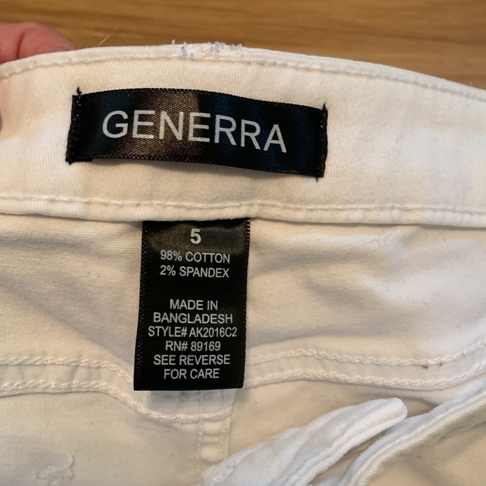 Generra Cuffed Capri White Jeans Pants Junior’s 5 - Picture 5 of 13